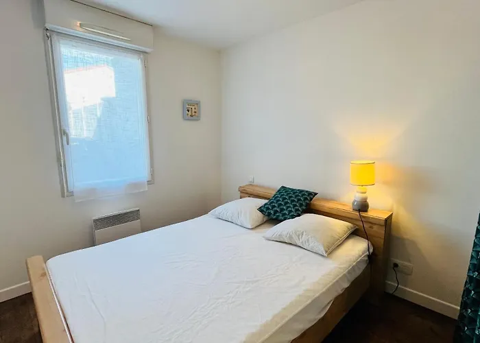 T2 De La Garenne, Calme Et Foret 아파트